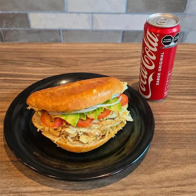 Combo Torta Ricki de Ricki Pollo